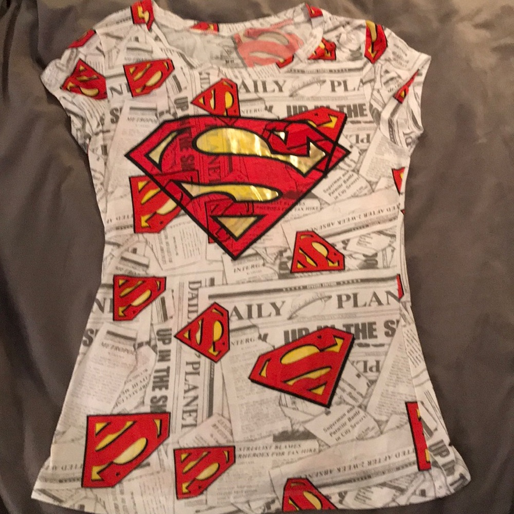 Superman And The Daily Planet T-shirt Medium